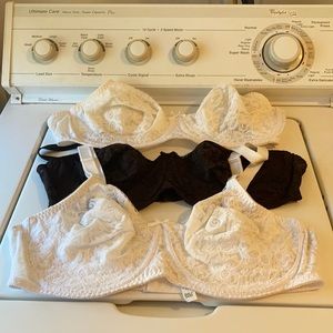 Bali Bras 3-for-1 Sale NWOT 42C